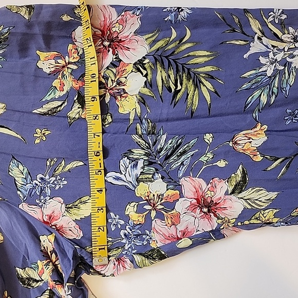 Floral Strapless Jumpsuit Size M      Anti-Slip Band & Cinched Waist - Picture 11 of 13